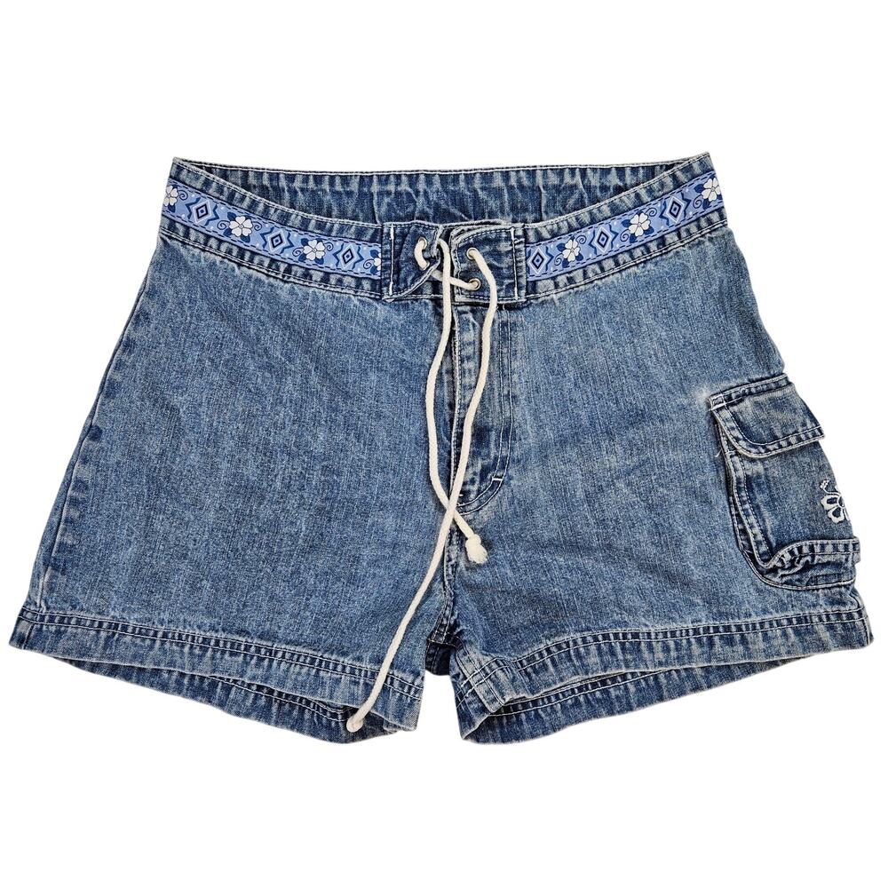 Denim Lace-Up Women’s Shorts with Embroidered Waist